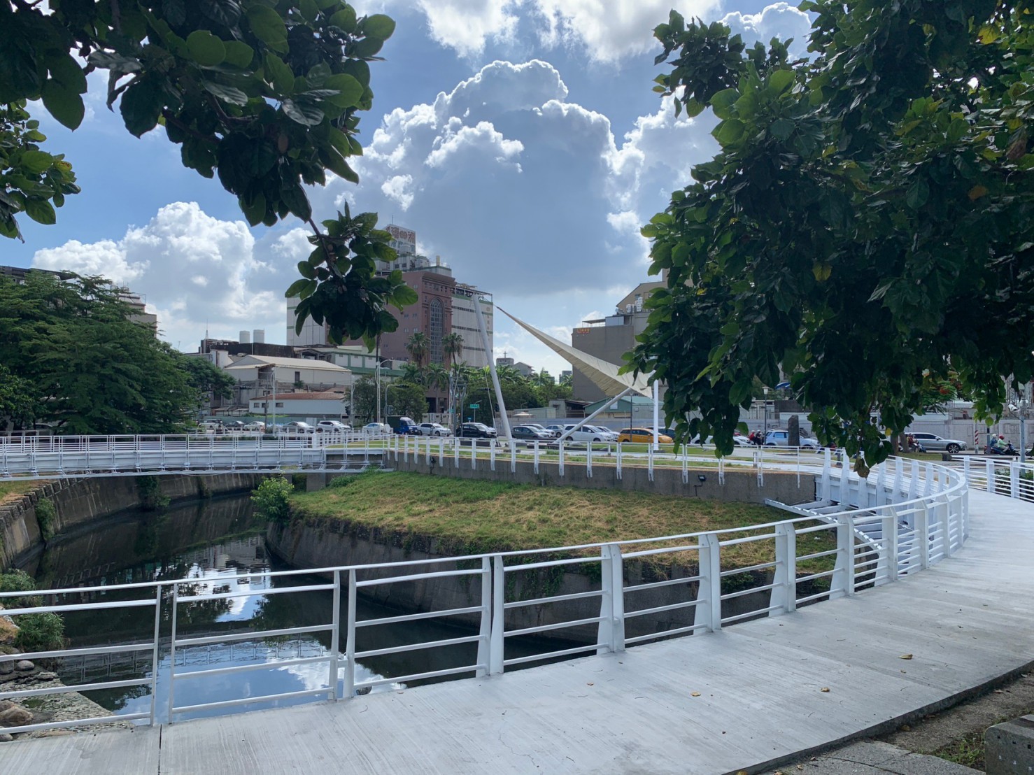 微笑公園步道鋪面改善完成