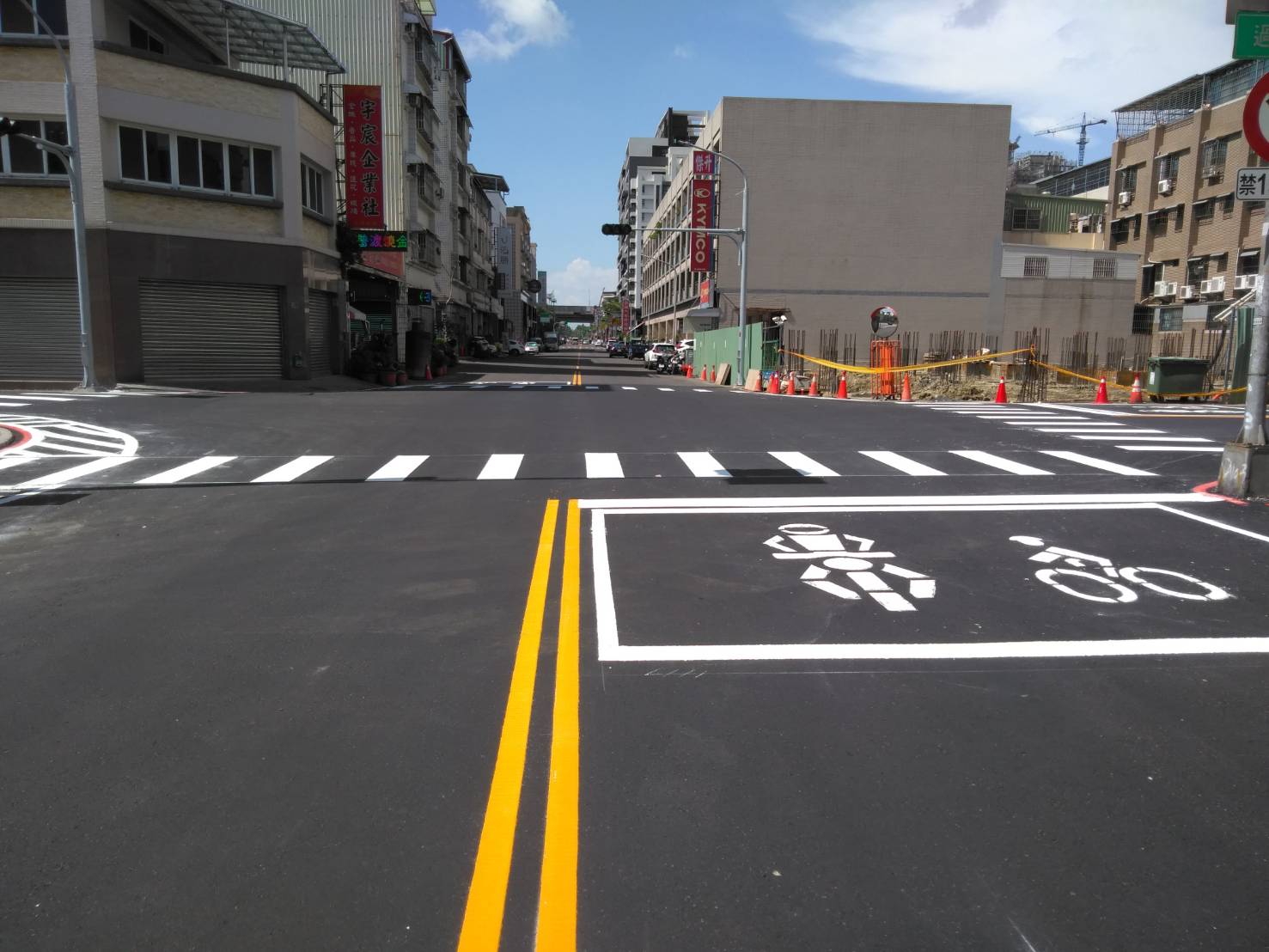 鳳山區過雄街拓寬完成開放通車