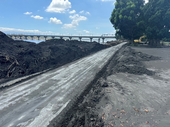 大樹舊鐵橋溼地公園災後清理 迅速恢復園區休憩場域