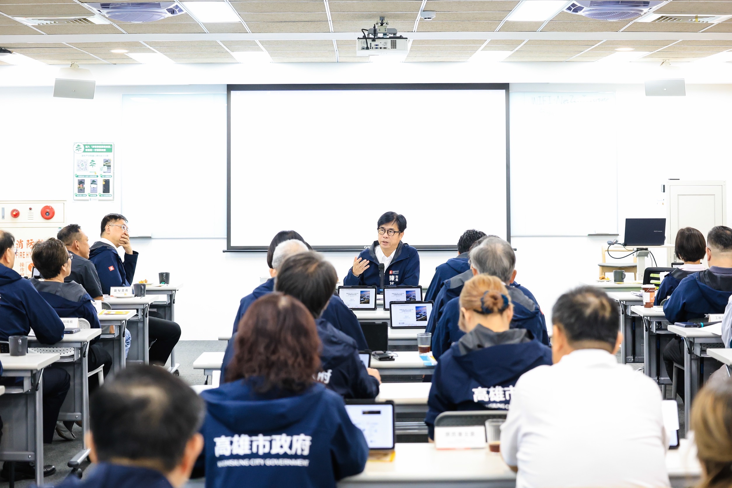 Mayor Chen Chi-mai Calls for Comprehensive Traffic Preparations Around Kaoh...