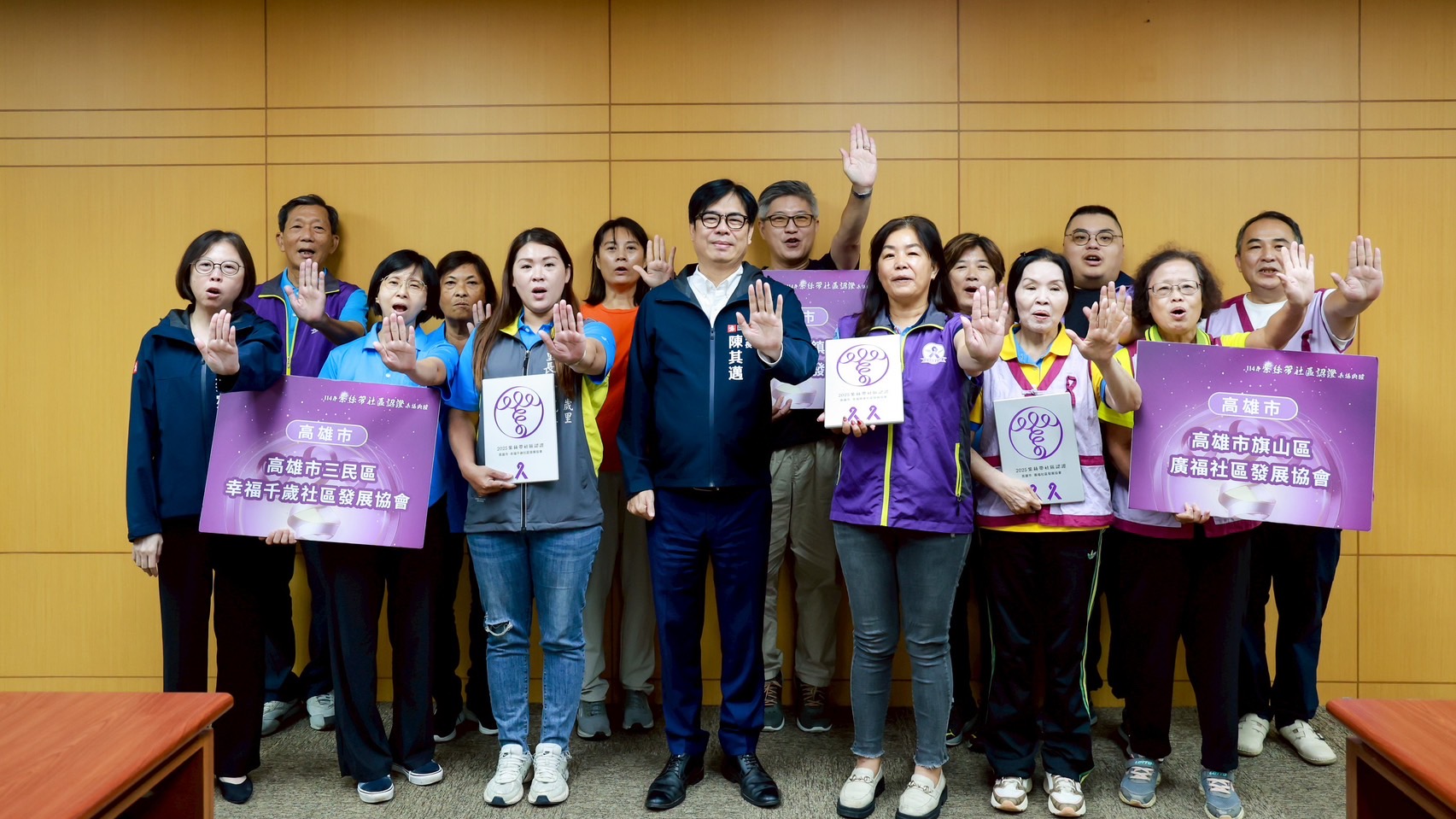 Typhoon Danas Sweeps Through Taiwan: Mayor Chen Chi-mai Focuses on Post-Dis